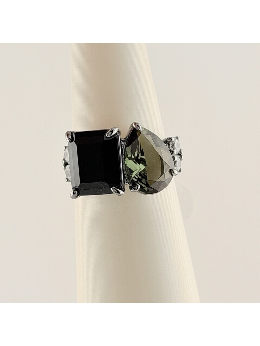 Bomb Party Sz 7 ”No Other Name” Tourmaline Green Spinel & Black Onyx on Hematite